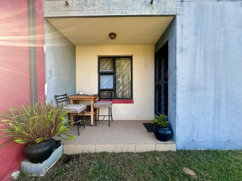 To Let 2 Bedroom Property for Rent in Buhrein Western Cape